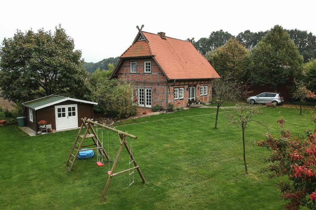 Fachwerk-Ferienhaus, Ruhe Auf Dem Land, Haustiere Willkommen, Leihfahrraeder, 24-7 Check In Kirchlinteln Exterior photo